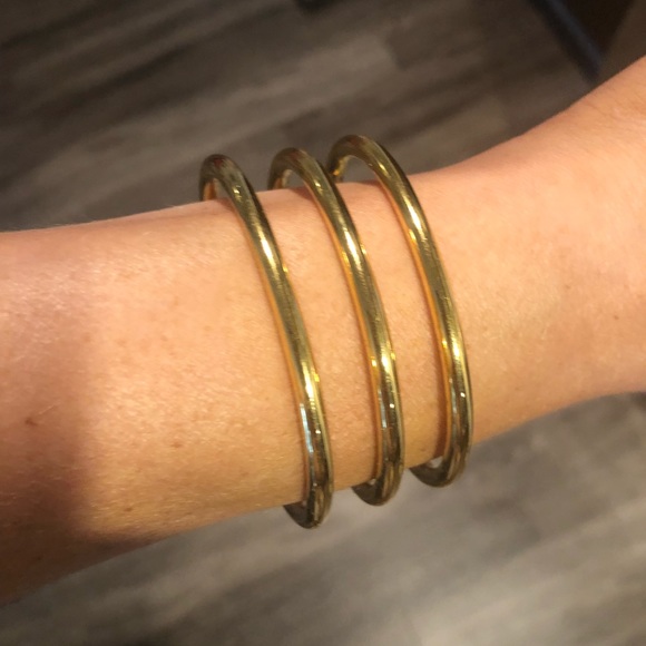 Gold Cuff - Picture 3 of 6